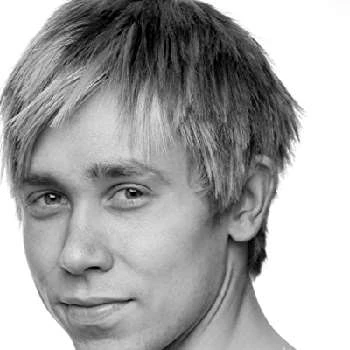 Adam Starks - Family, Bio, Birthdate,Age, Networth , Wiki& More