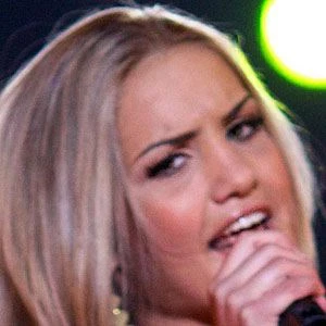 Adelen - Family, Bio, Birthday, Family, Income & More