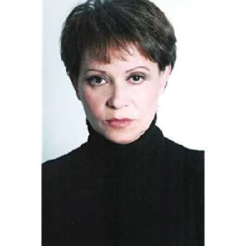 Adriana Barraza Biography