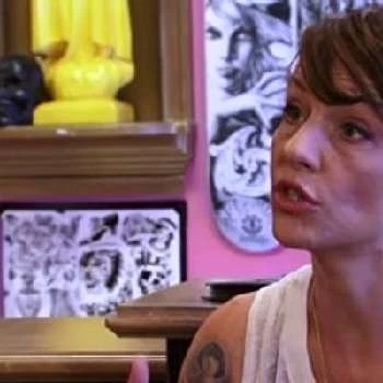 Adrienne Ironside - Wiki, Family, Bio, Birthdate, Networth & More