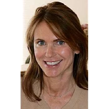 Agatha Dominik Biography