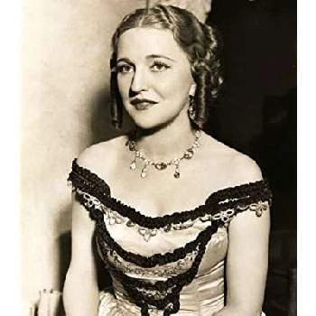 Agnes Ayres - Family, Bio, Birthday, Family, Income & More