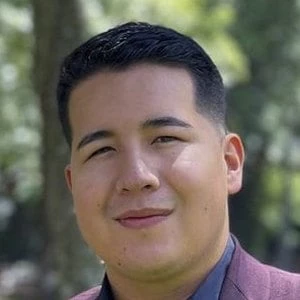 Akim Aguilar Biography