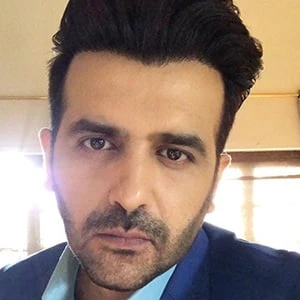 Hasan Ahmed - Parents, Networth, Bio, Birthdate, Family Wiki & More