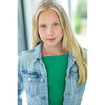 Ahria McNichol - Age, Bio, Birthdate, Family, Networth & More