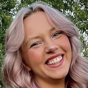 aili.likes.adventure - Parents, Networth, Bio, Birthdate, Family Wiki & More