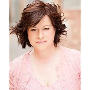 Ailís Logan - Age, Bio, Birthdate, Family, Networth & More