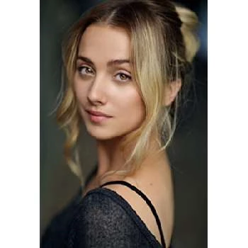 Aimee Barrett - Age, Bio, Birthdate, Family, Networth & More