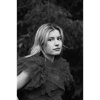 Aimée Kelly - Age, Bio, Career, Family, Wiki, Networth & More