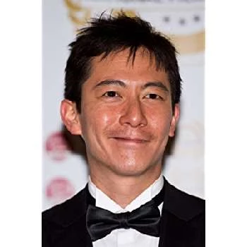 Akie Kotabe Biography