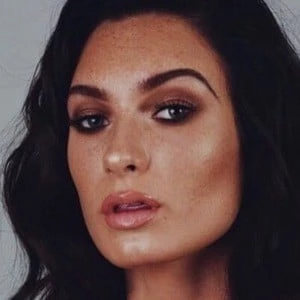 Katie Belle Akin Biography