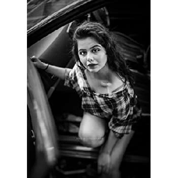 Akshata Padgaonkar - Age, Bio, Birthdate, Family, Networth & More