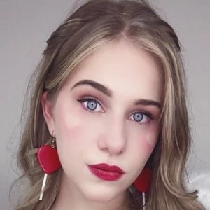 alaurabidingcitizen - Parents, Networth, Bio, Birthdate, Family Wiki & More