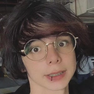 Angel Albarracin - Parents, Networth, Bio, Birthdate, Family Wiki & More