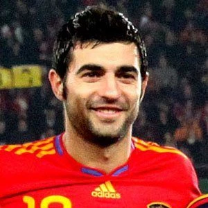 Raul Albiol - Family, Bio, Birthday, Family, Income & More