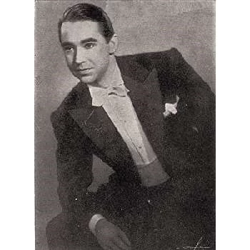 Alejandro Ulloa Biography