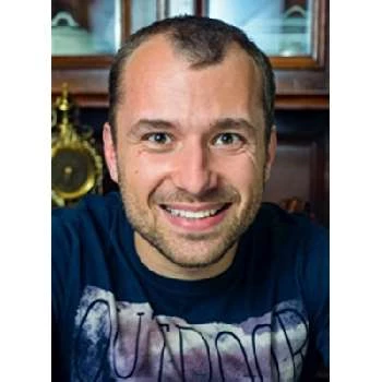 Aleksandr Yakin Biography