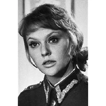 Aleksandra Zawieruszanka - Networth, Biography, Birthdate, Family & More