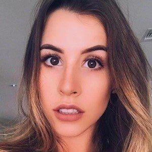 Julia Alende - Adderess, Bio, Birthdate, Family, Wiki & More