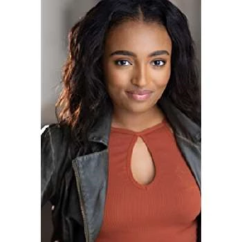 Alesia Daniele - Family, Bio, Birthday, Family, Income & More