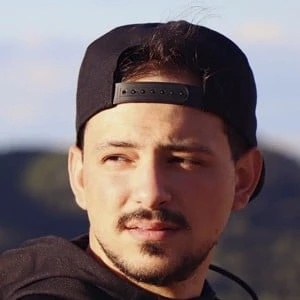 Alex Chipi Biography
