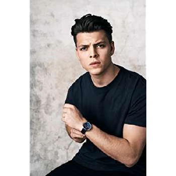 Alex Høgh Andersen Biography