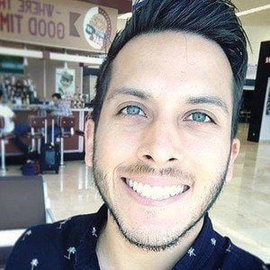 Alex Tienda Biography