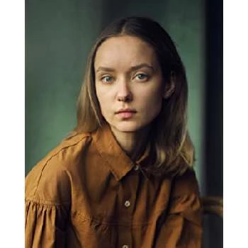 Alexandra Dowling - Age, Bio, Birthdate, Family, Networth & More