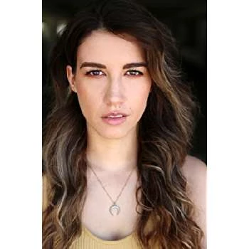 Alexandra Nell - Age, Bio, Birthdate, Family, Networth & More