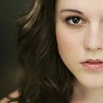 Alexandra Socha - Birthday, Bio, Wiki, Family, Networth & More