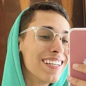 Danny Martinez - Adderess, Bio, Birthdate, Family, Wiki & More