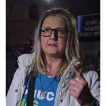 Alexis Pleus - Age, Bio, Birthdate, Family, Networth & More