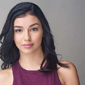 Alexis Whelan - Age, Bio, Birthdate, Family, Networth & More