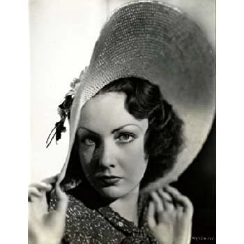 Alice Moore - Age, Bio, Birthdate, Family, Networth & More