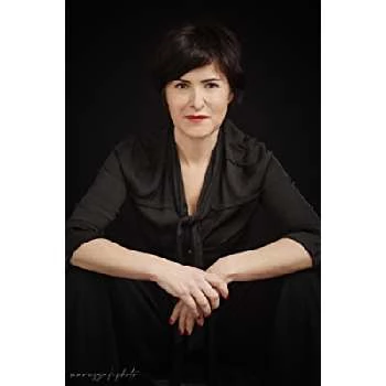 Alice Reijs Biography