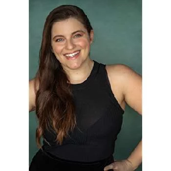 Alicia Pavlis - Age, Bio, Birthdate, Family, Networth & More