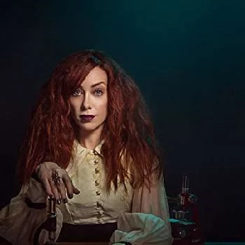 Alie Ward - Biography, Birthdate, Family, Networth & More