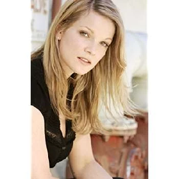 Aline Hochscheid Biography