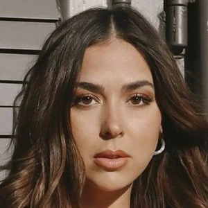 Alisha Revel - Height, Bio, Wiki, Family, Birthplace, Networth & More