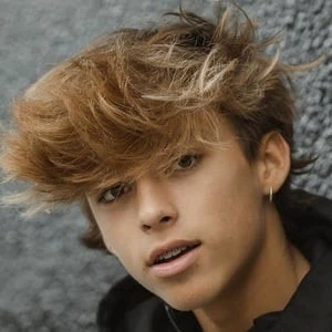 León Allendes - Age, Bio, Birthdate, Family, Networth & More