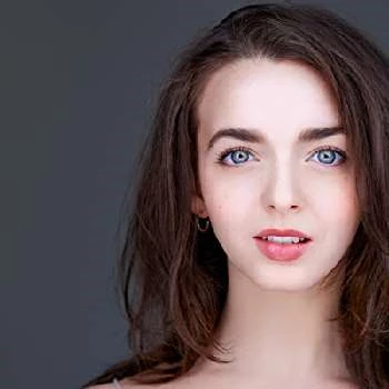 Allison Winn - Age, Bio, Birthdate, Family, Networth & More