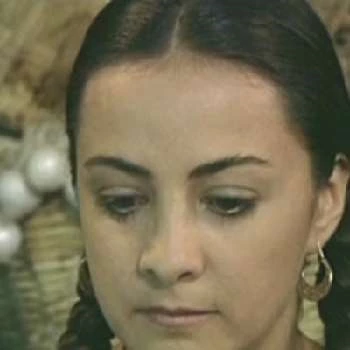 Alma Delfina - Age, Height, Birthdate, Bio, Family, Networth & More