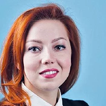 Alona Shkrum - Age, Bio, Birthdate, Family, Networth & More