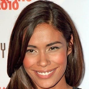 Daniella Alonso - Age, Bio, Birthdate, Family, Networth & More