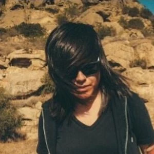 Sandra Alva Biography