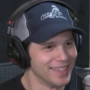 Bryan Alvarez Biography