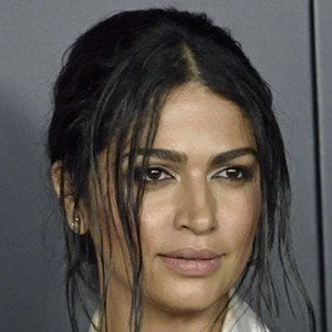 Camila Alves Biography
