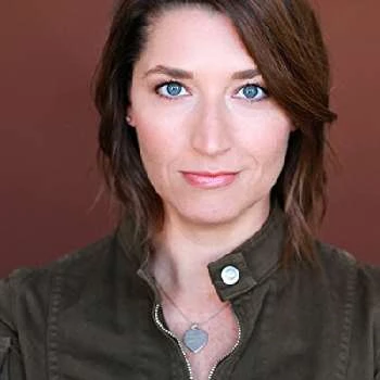 Amanda Blake Davis - Age, Bio, Birthdate, Family, Networth & More