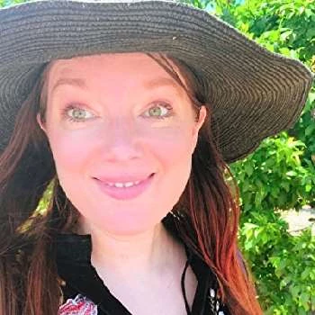 Amanda Callas - Age, Bio, Birthdate, Family, Networth & More