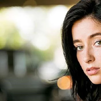 Amanda Holquin - Age, Bio, Birthdate, Family, Networth & More